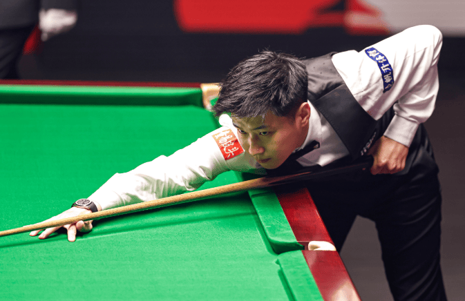 于明晚, 地位堪忧 于明晚, 地位堪忧