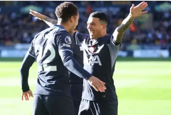 初期处于被, 逆转绝杀热, 杀了领头羊